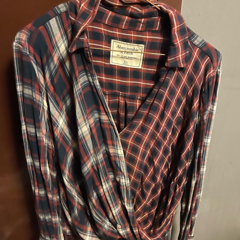 Abercrombie & Fitch Red and Navy Plaid Button-Front Shirt